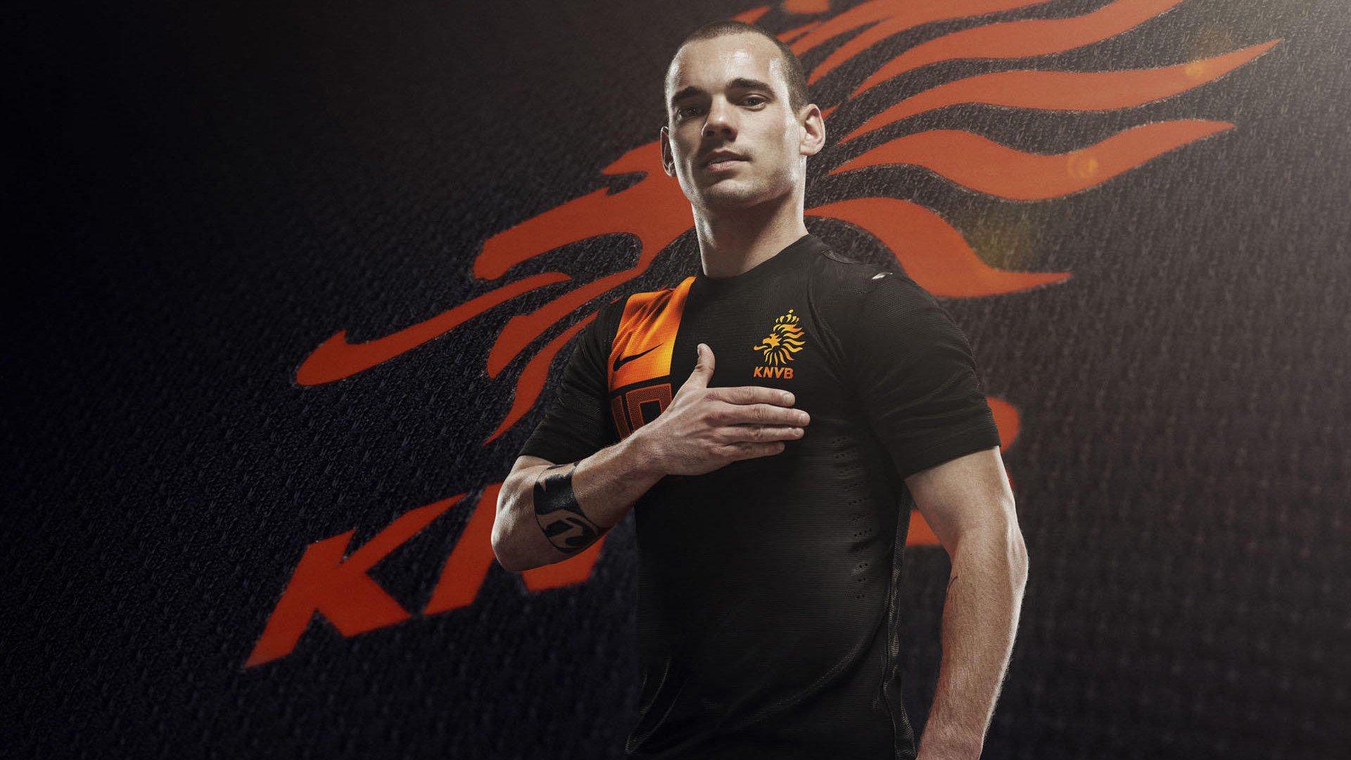 国际米兰夏窗投入近亿欧元补强阵容 关窗前租借多特蒙德后卫阿坎吉