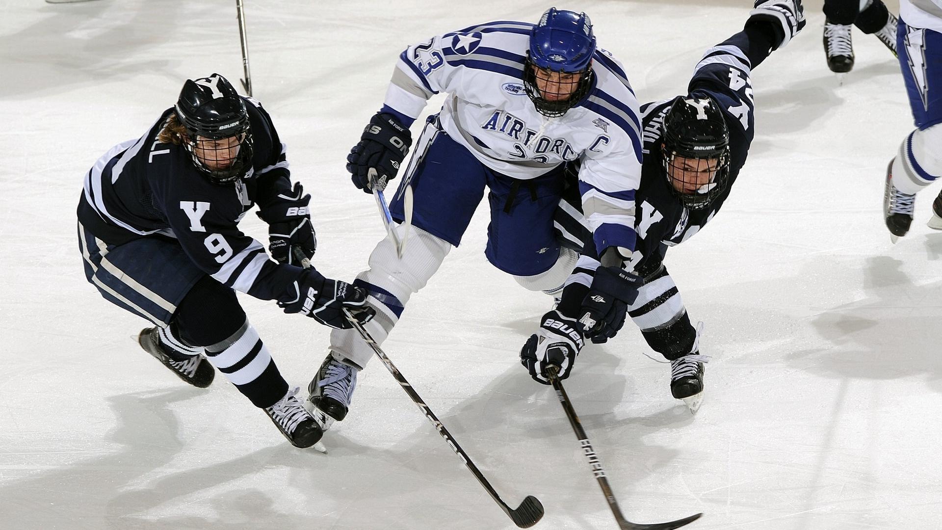 克鲁斯盛赞劳塔罗为国米灵魂标杆 点出博洛尼亚新星卡斯特罗与其神似